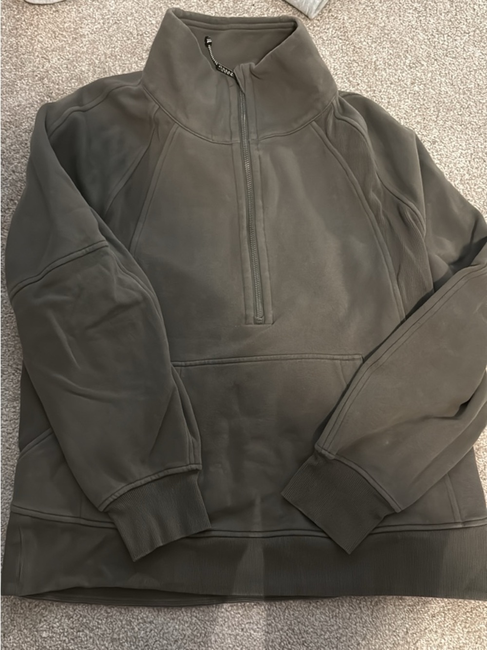 Lululemon scuba half zip size M/L